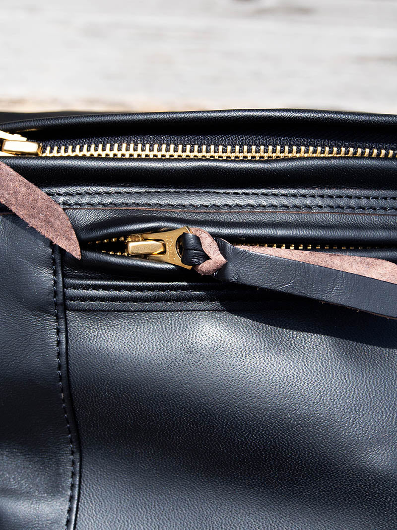 Day Trip Horsehide Bag -Black-